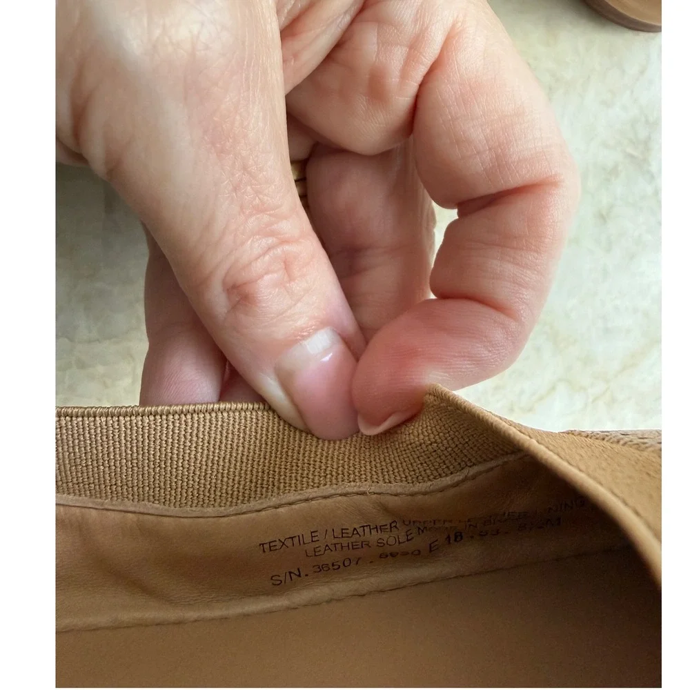 Tory Burch Caroline Beige Leather Elastic‎ Logo Ballet Flats Size 8.5